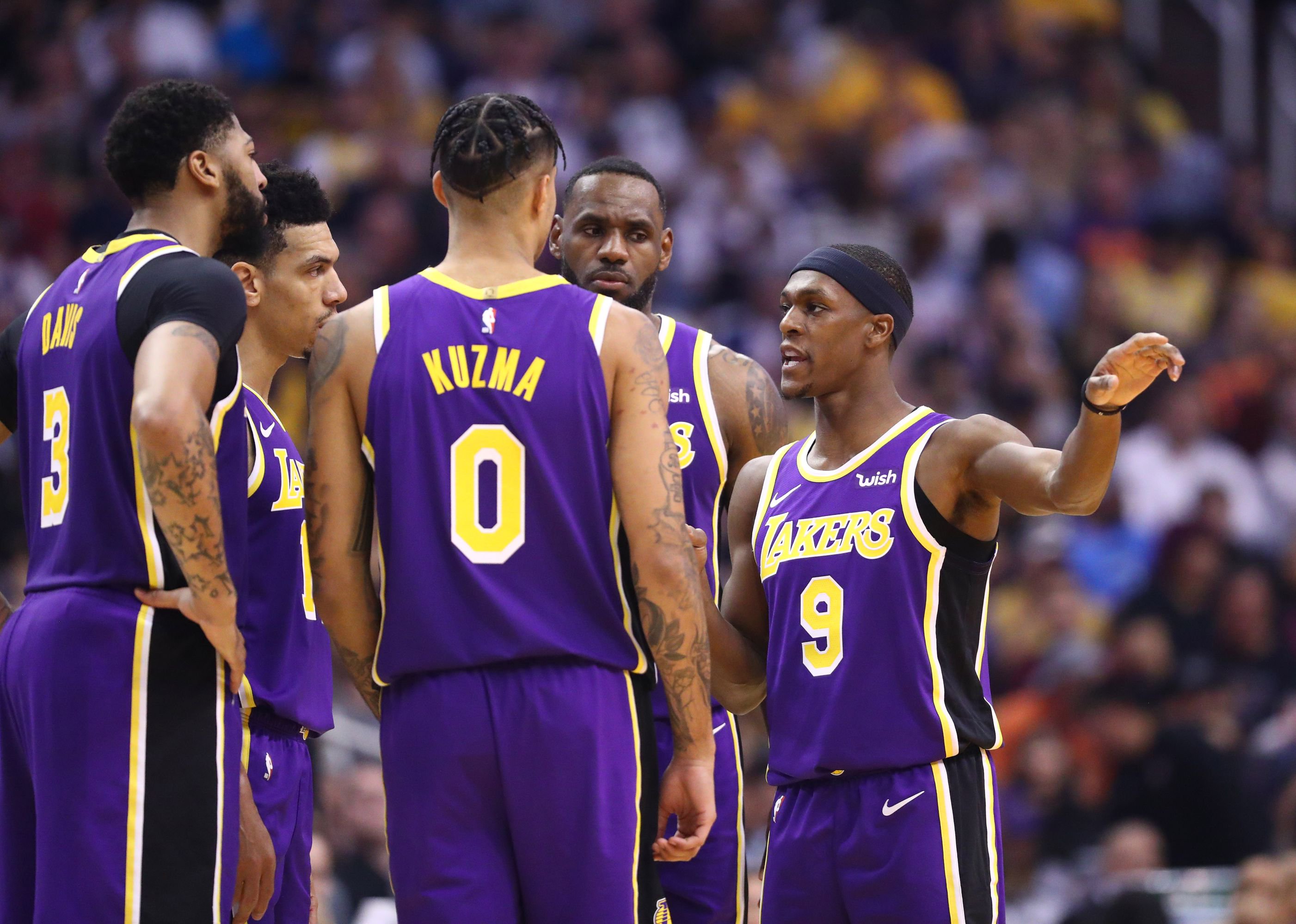 与4结缘，多特5轮欧冠联赛有4轮打入4球，剩下1轮被曼城进4球（与“4”难解缘：多特欧冠5战有4场各入4球，唯独对曼城被灌4球）