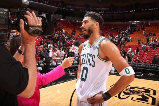 巴顿：今年的联赛第六含金量超过去年；希望有更多新人顶上来（巴顿：本季联赛第六成色胜过上季，期待更多新人站出来）