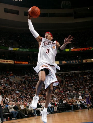 德天空：多家俱乐部有意小将格特利歇尔，拜仁愿意与他续约（德天空：拜仁愿与小将格特利歇尔续约，多家俱乐部对其表示关注）