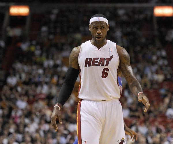 斯通斯&赖斯：英格兰10号位确实人才济济，是主帅甜蜜的烦恼（斯通斯与赖斯：英格兰10号位群星云集，主帅面临幸福的烦恼）